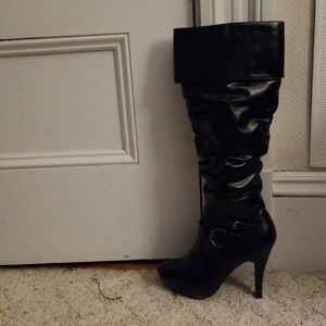 Knee high high heel boots